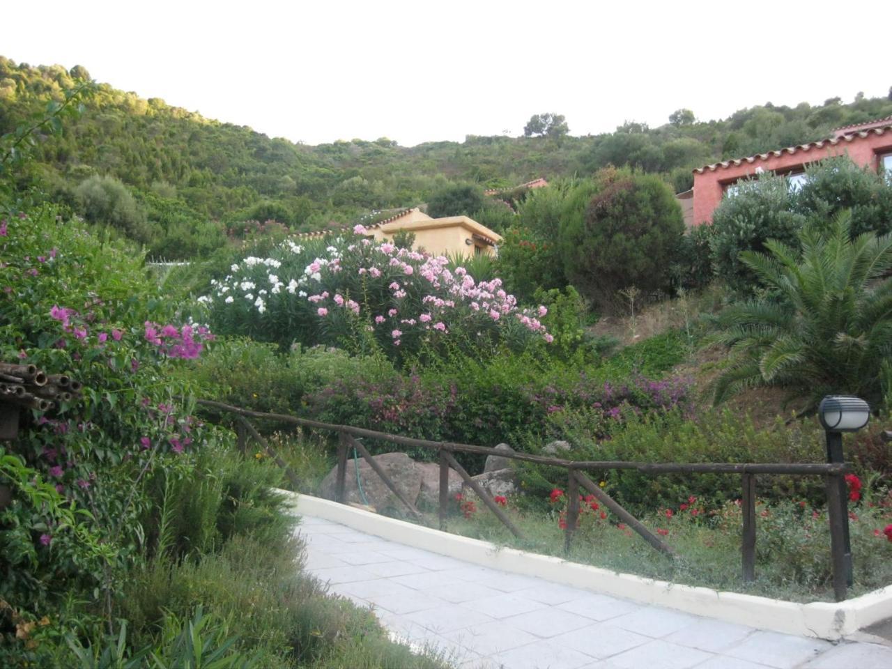 Sosventos Village Hotel Teulada Luaran gambar